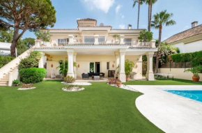 Spacious villa with luxurious amenities, Benagalbón